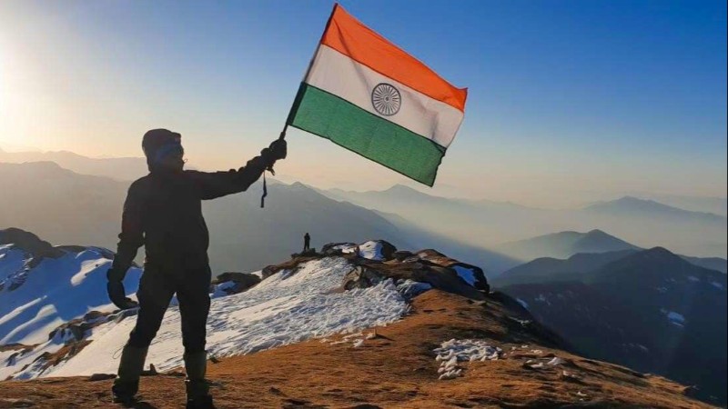 Kedarkantha Summit with Swachh Bharat Drive